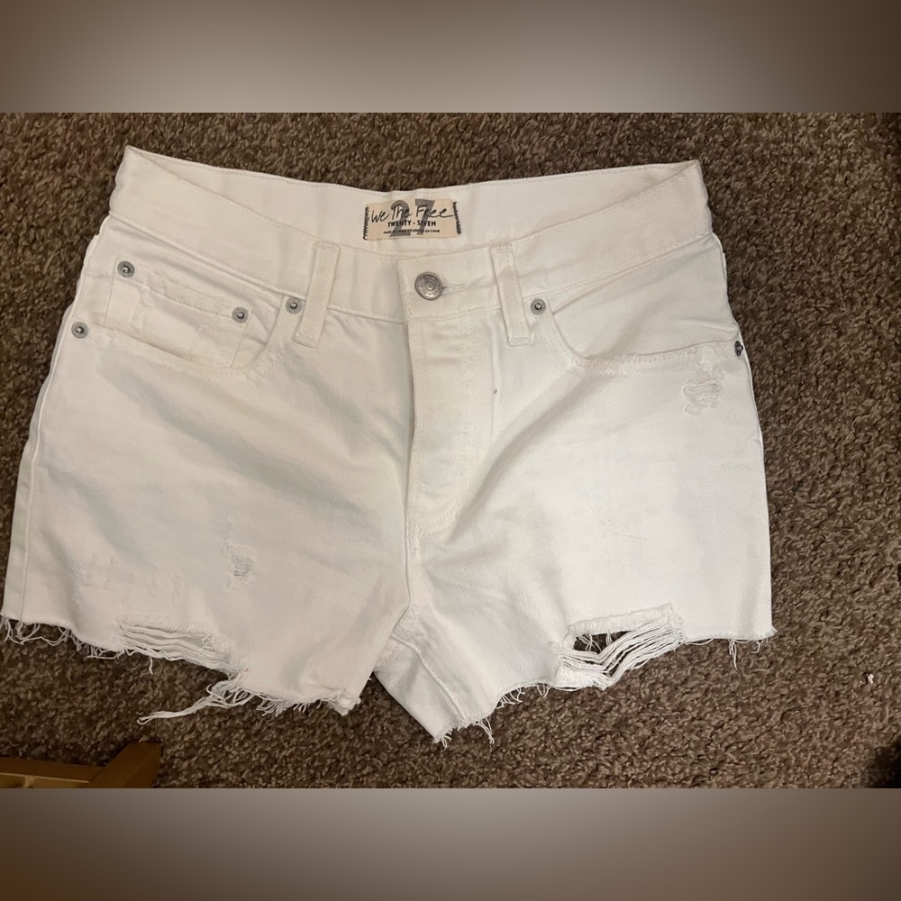 Size 27 women’s free people shorts white